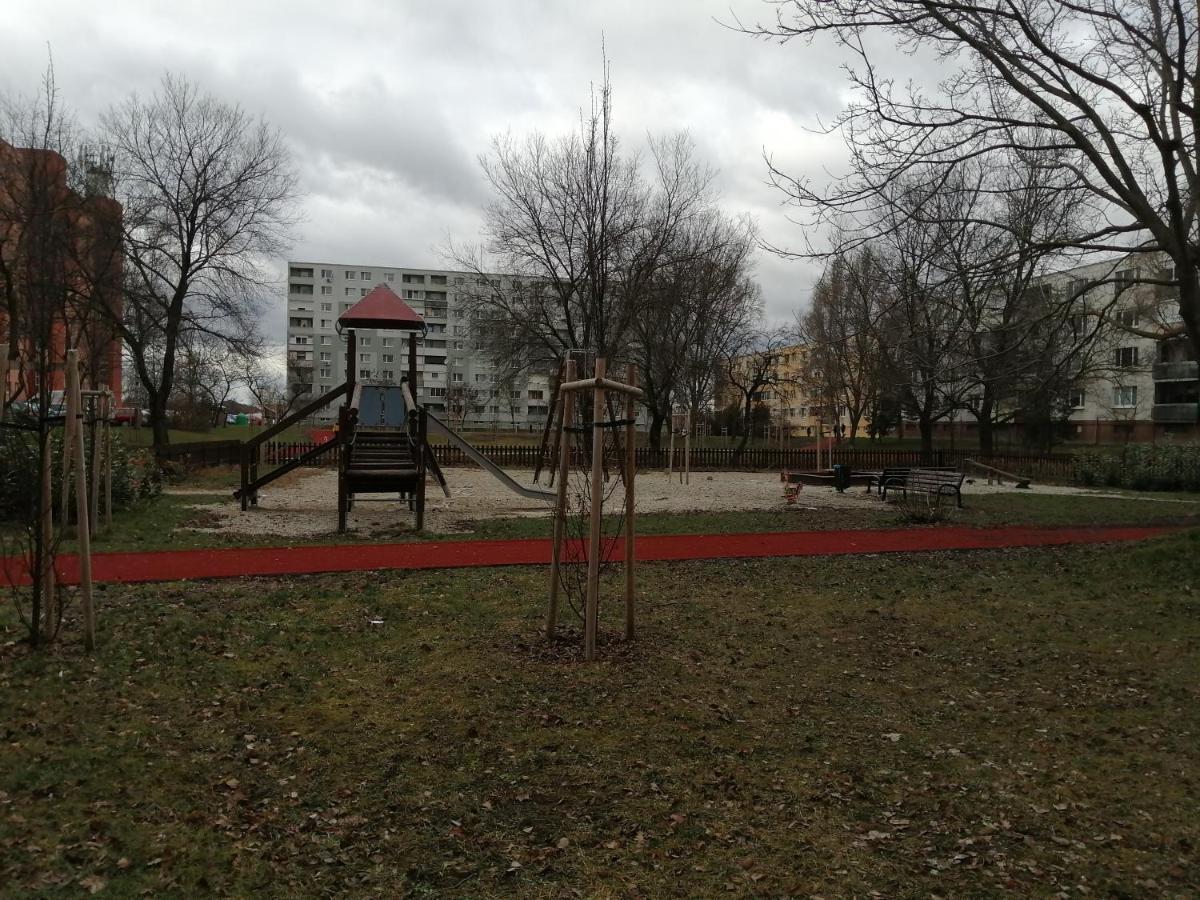 Ubytovanie Emily Dunajská Streda Esterno foto
