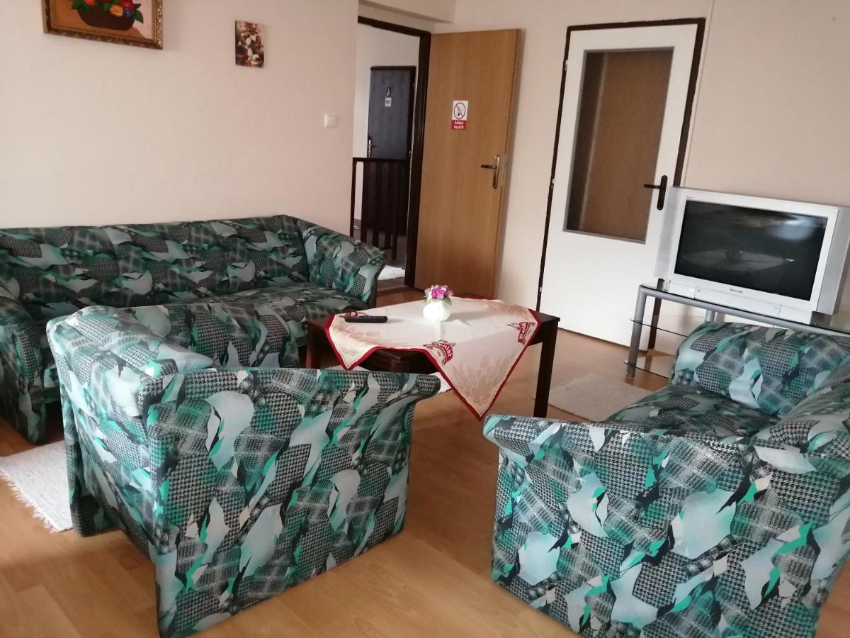 Ubytovanie Emily Dunajská Streda Esterno foto